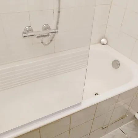 Apartament Luxueux Studio Au Centre De 17 Eme